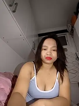 MyAssyWantsYou online show from 11.04.25