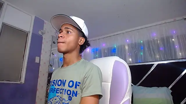 Santy bigcock 01 online show from 04.20.26