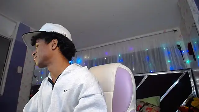 Santy bigcock 01 online show from 06.01.26