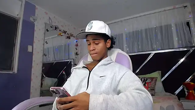 Santy bigcock 01 online show from 06.03.26