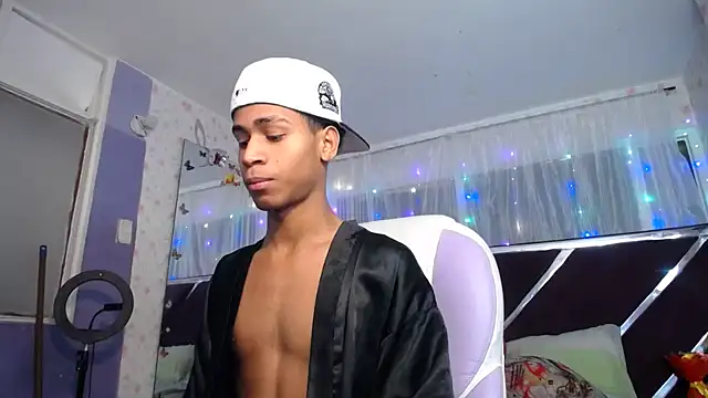 Santy bigcock 01 online show from 06.25.26