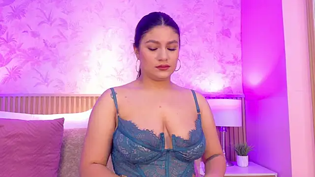 ValeriaMonet online show from 05.18.26