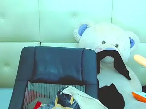 NharaBigCock online show from 05.22.26