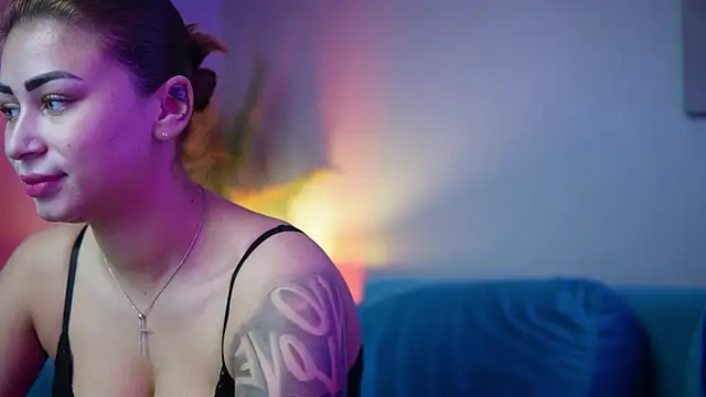 AmeliaJupiter online show from 11.10.25