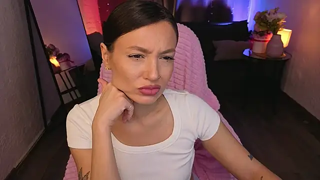 Naila Whisper online show from 01.06.26