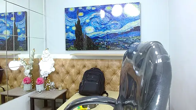 Liams18 online show from 12.14.25