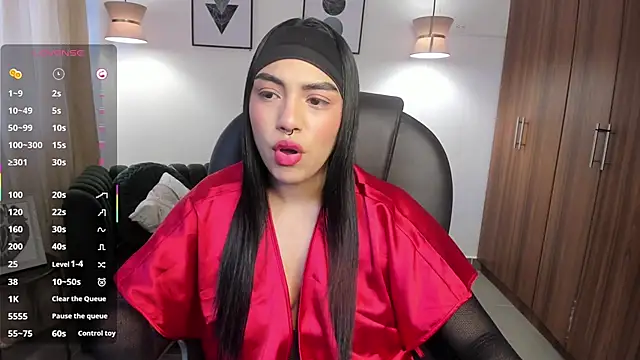 emma connor1 online show from 11.22.25