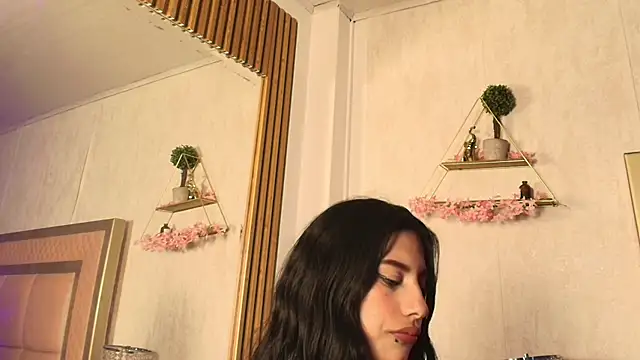 Madhison 5 online show from 03.02.26