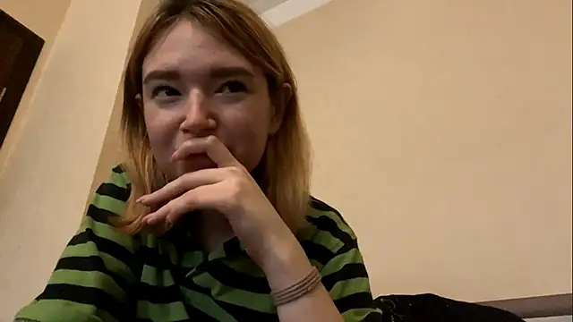 Baby18 shake online show from 12.02.25