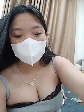 linh-xinh18 online show from 07.13.26