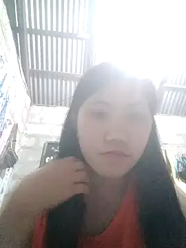 Snapshot of JuicyKittie20 chatting on 11.05.25 JuicyKittie20 online show from 11.05.25