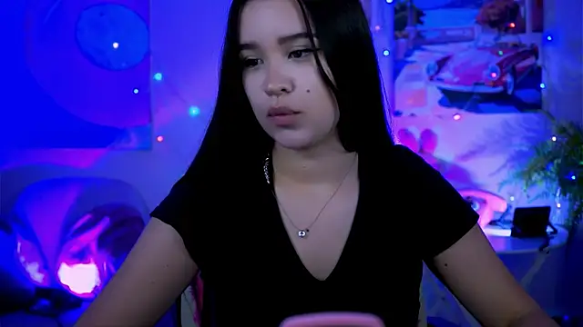 AnnaGarcias  online show from 11.14.25