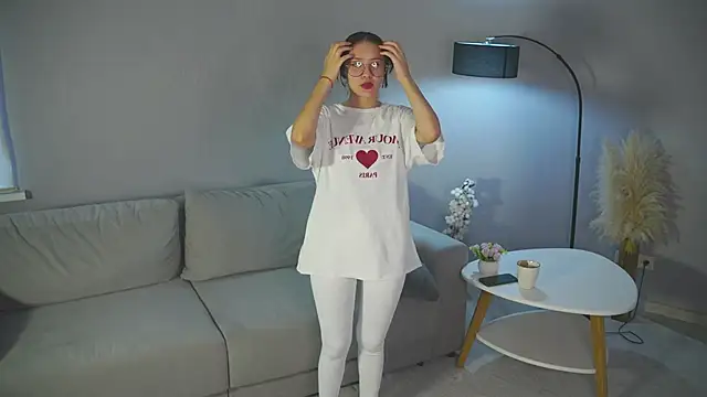 MargMelson online show from 12.04.25