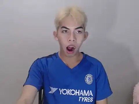 Urhotsilverboy online show from 05.21.26