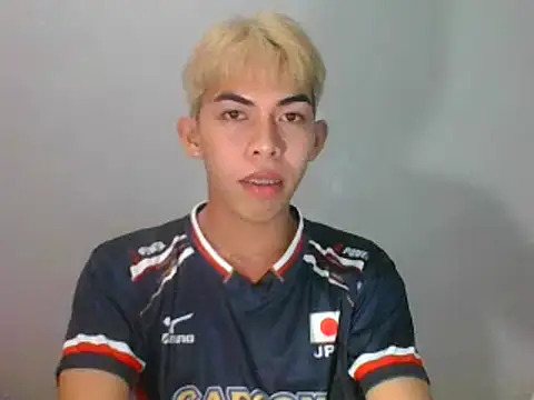 Urhotsilverboy online show from 05.23.26