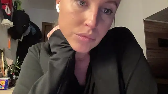 Ameli8 online show from 12.14.25