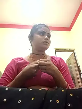 Snapshot of Riya_lovely0143 chatting on 11.30.25 Riya lovely0143 online show from 11.30.25