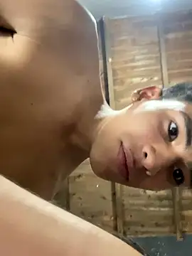 Snapshot of teencutee chatting on 11.19.25 teencutee online show from 11.19.25