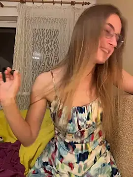 EveLunny online show from 01.11.26