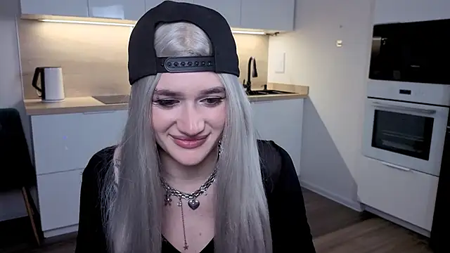 eshleeygreen online show from 12.04.25