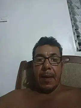 Snapshot of bruno_324278 chatting on 05.21.26 bruno 324278 online show from 05.21.26