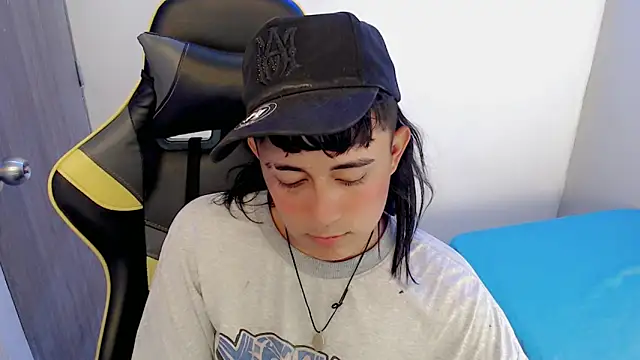 Tatann 18 online show from 11.21.25