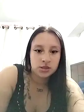 Snapshot of Thamara- chatting on 11.06.25 Thamara- online show from 11.06.25