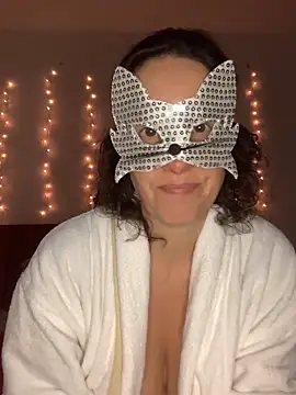 massagistahotbrunette online show from 02.10.26