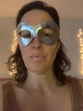 massagistahotbrunette online show from 03.08.26