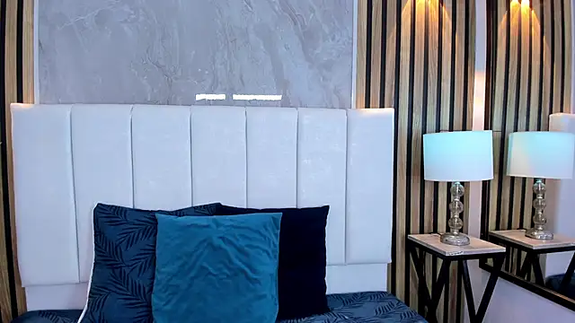 Carlotta de velour online show from 11.25.25