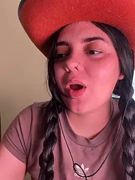 candicewest  online show from 02.26.26