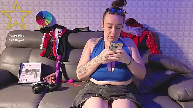 Snapshot of JadeStarUK chatting on 02.26.26 JadeStarUK online show from 02.26.26