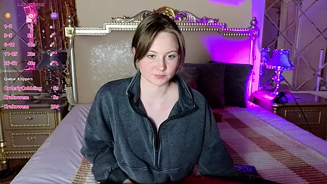 HolyBabyDoll online show from 11.30.25