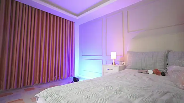 hanna  w online show from 12.17.25