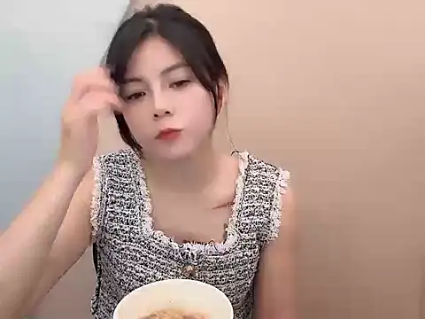 Snapshot of tw_tiffany chatting on 11.26.25 tw tiffany online show from 11.26.25