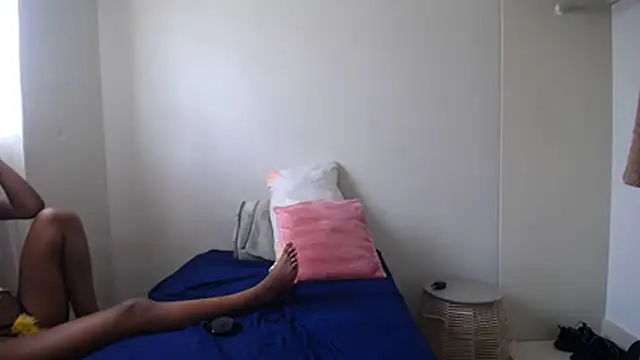 SexySlimMelanin online show from 11.30.25