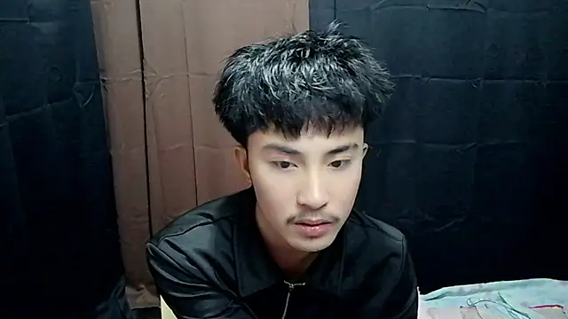 Snapshot of Urloverhardcock chatting on 06.22.26 Urloverhardcock online show from 06.22.26