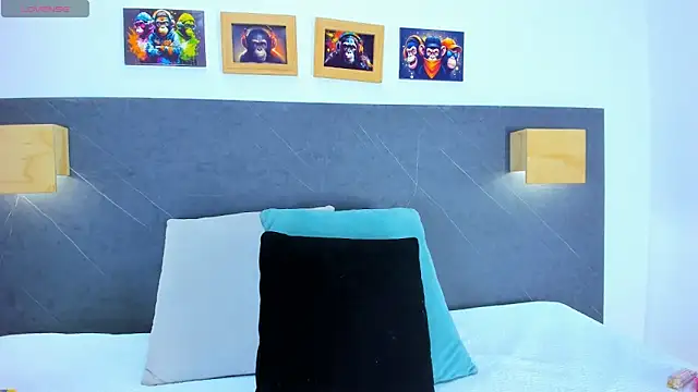 Snapshot of Andhrea_Vale chatting on 02.17.26 Andhrea Vale online show from 02.17.26