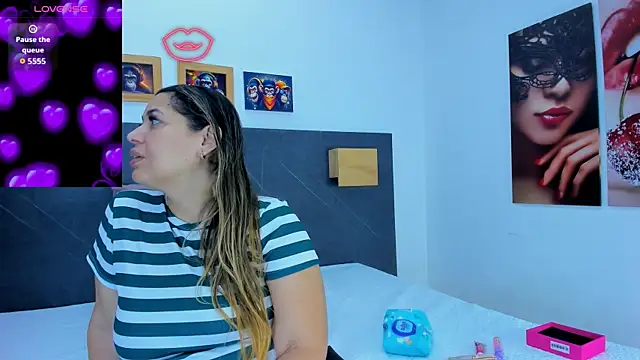 Andhrea Vale online show from 04.11.26