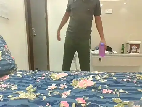 Snapshot of richiirichhh123 chatting on 11.08.25 richiirichhh123 online show from 11.08.25