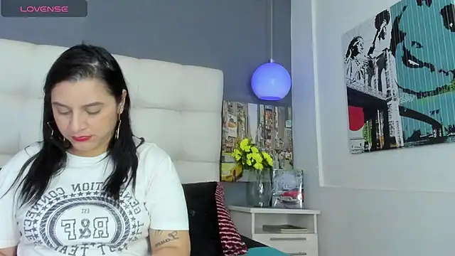 Sharon Tyga20 online show from 11.19.25