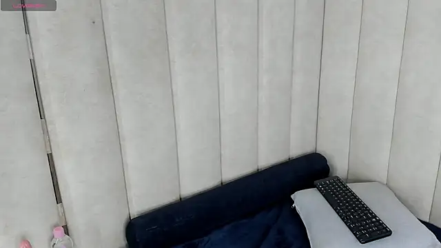 Snapshot of TifanyGrey chatting on 11.06.25 TifanyGrey online show from 11.06.25