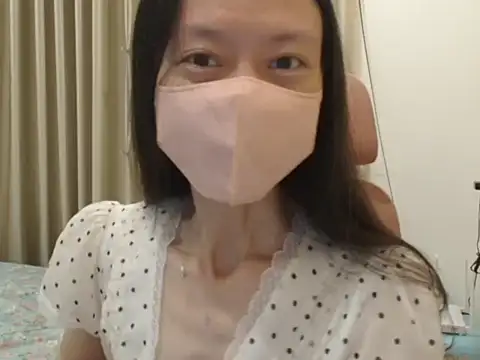 Lil-Cherries online show from 03.07.26