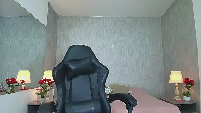 MeganDiamont FG online show from 03.11.26