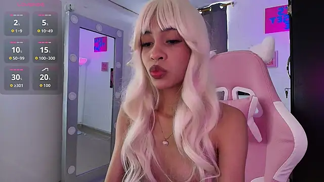 Snapshot of TOOKIOG_ chatting on 11.24.25 TOOKIOG online show from 11.24.25