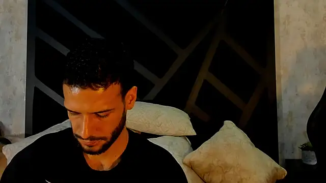 Jacob Benelli online show from 08.05.26