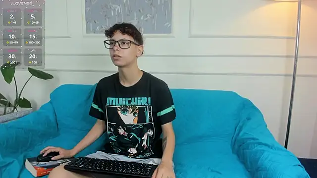 AliceMadnes online show from 03.08.26