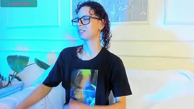 AliceMadnes online show from 03.29.26