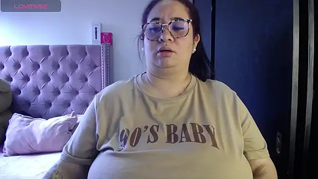 Snapshot of kattybbwbigboobs_ chatting on 06.05.26 kattybbwbigboobs online show from 06.05.26