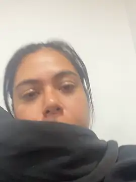 LorieFerrer online show from 11.12.25